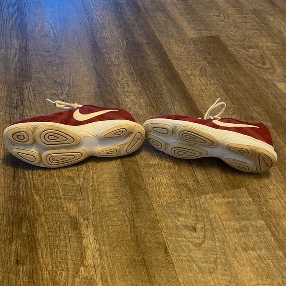 Nike Revolution 4 - Picture 5 of 7